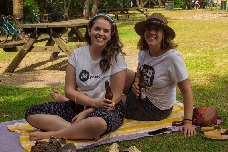 Ayuda desde Australia COOLaboradoras de YouTOOProject en una barbacoa